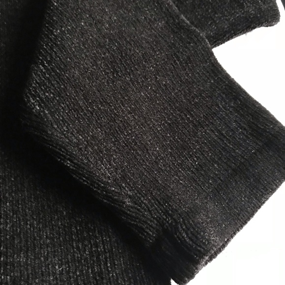 Sweater - Picture 5 of 5